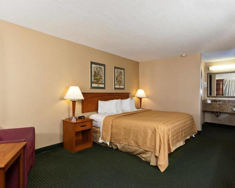 Quality Inn Tupelo Exterior photo